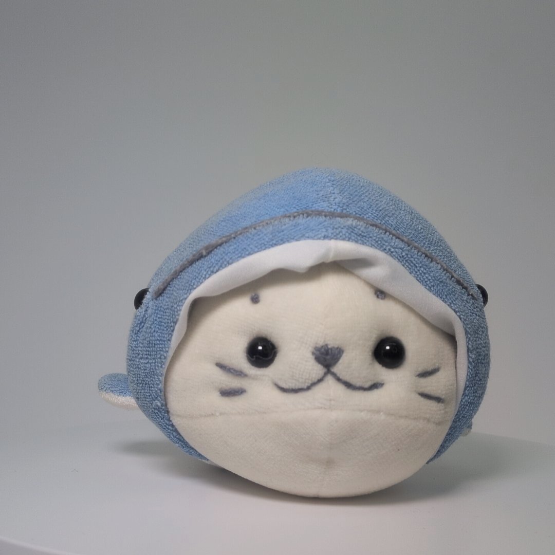 クジラに変身しろたん